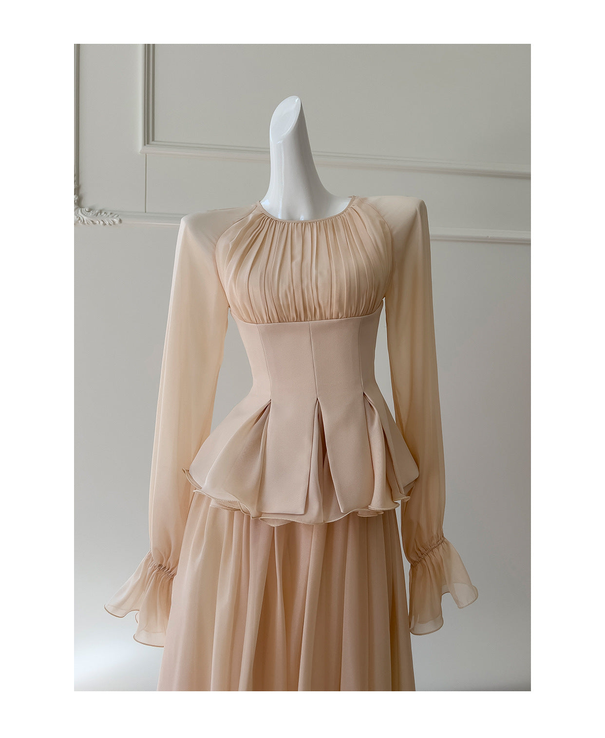 Yige Lila2025Early Autumn New Apricot Waist-Cinching Long Sleeve Coat Paired with Long Skirt 71443+51361