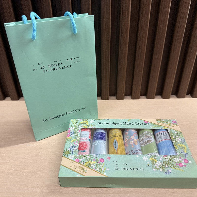 L'OCCITANE Hand Cream Starry Night Cherry Blossom Gift Box - Portable Hand Cream Set