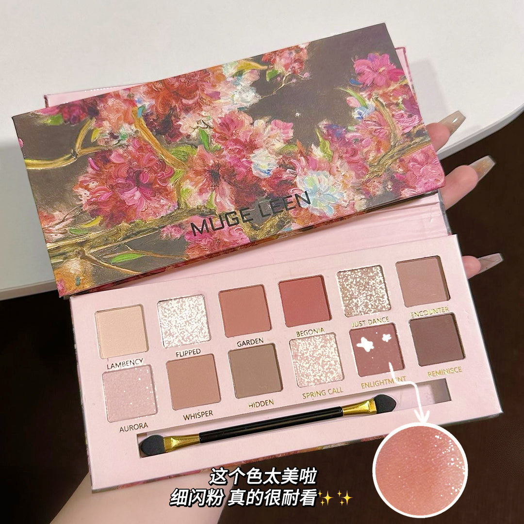 MUGE LEEN新款12色海棠花油画风粉棕眼影盘珠光哑光低饱和大地色