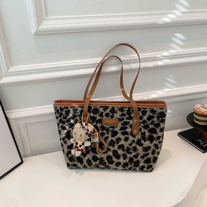 Vintage Commuter Underarm Bag New Shoulder Bag Trendy Fashion Elegant Tote Large