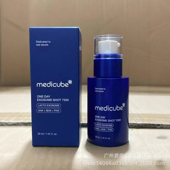 跨境Medicube美蒂秋芙紧致精华液面霜爽肤水洗面奶隔离乳撕拉面膜