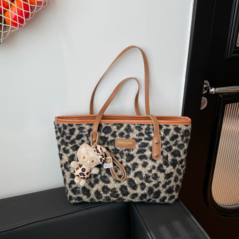 Vintage Commuter Underarm Bag New Shoulder Bag Trendy Fashion Elegant Tote Large
