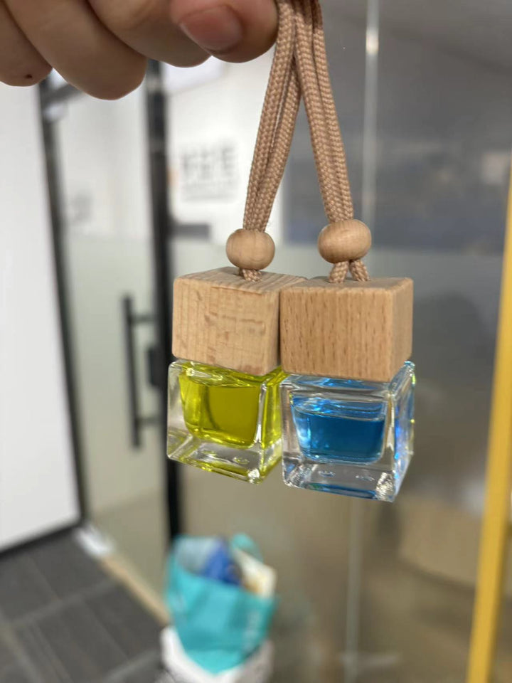 Car Perfume Rearview Mirror Pendant – High-End Natural Essential Oil Hanging Ornament