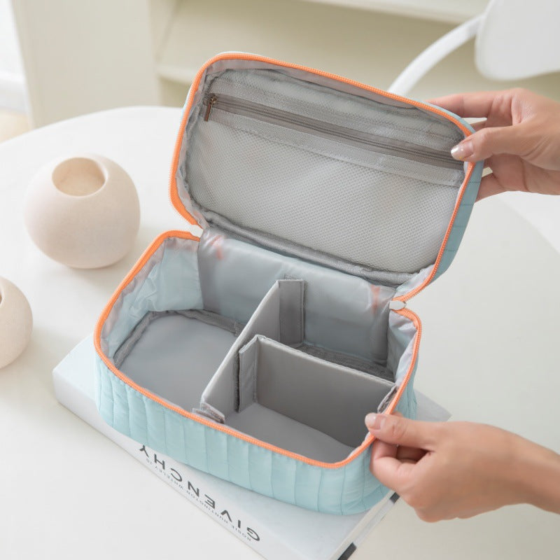 New Handheld Makeup Large Capacity Premium Quality Portable Makeup Storage