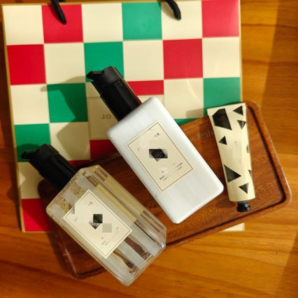 Christmas Fragrance Hand Cream Gift Set – Moisturizing English Pear & Bluebell Scents