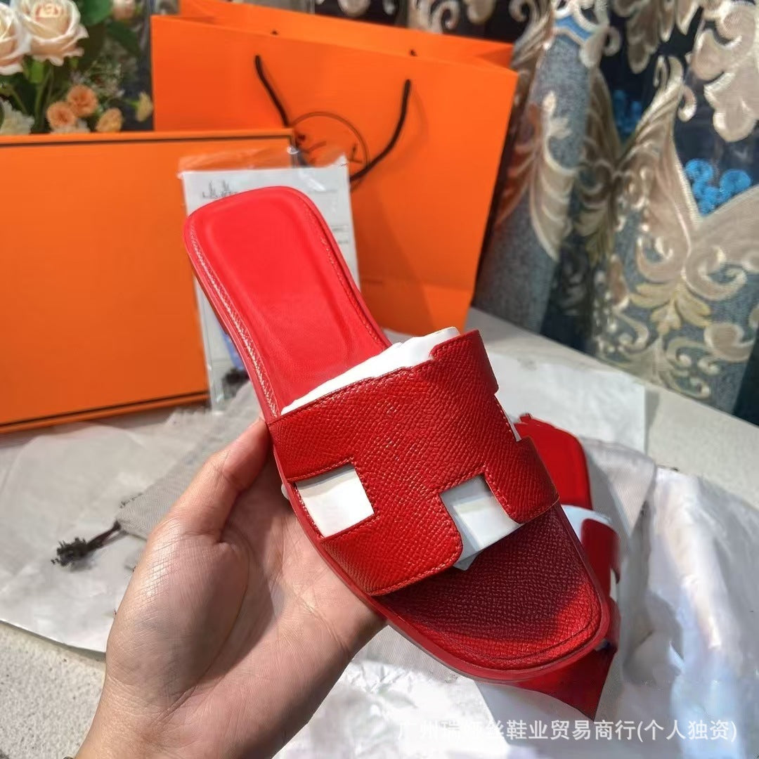 外贸批发经典H女鞋平底居家一字平跟沙滩休闲凉鞋外穿百搭泡沫