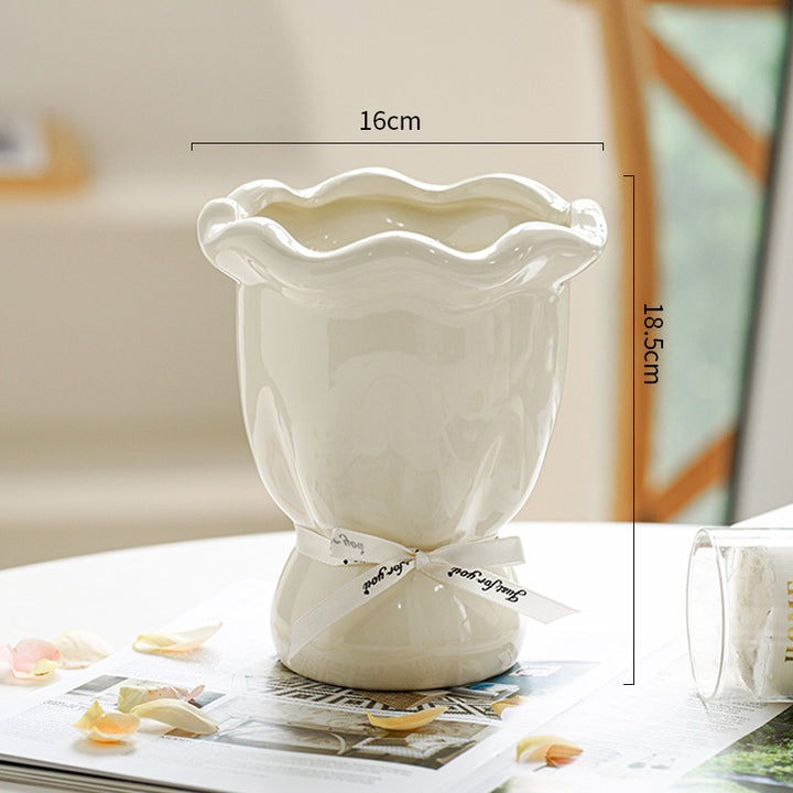 French Cream Style Light Luxury Ceramic Vintage Living Room Ornament Large Wholesale