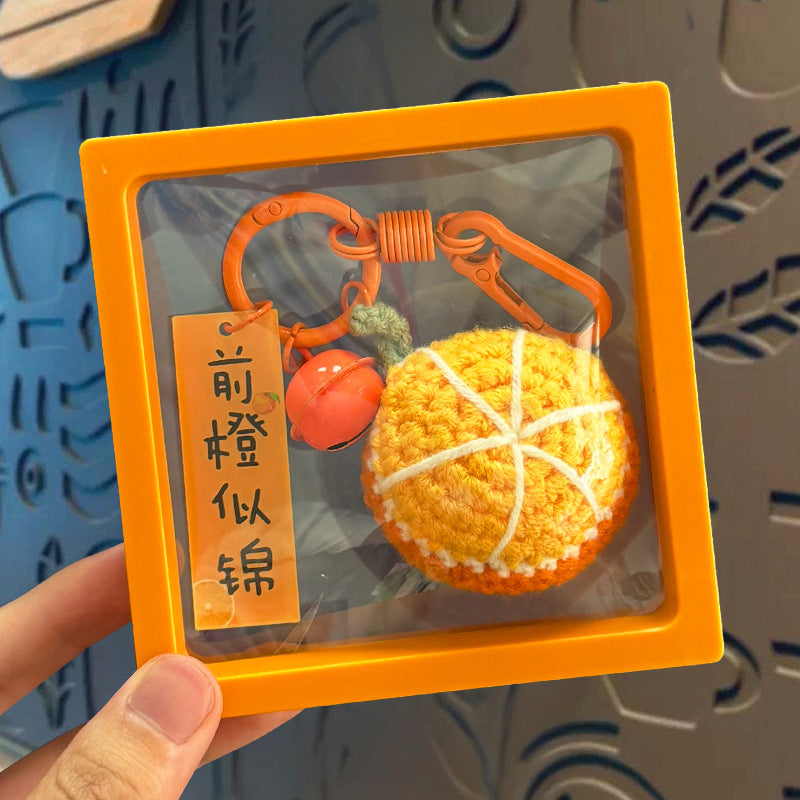 成品钩织毛线手捧玫瑰花钥匙扣挂件卡通可爱向日葵教师节高考礼物