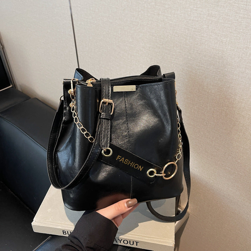New Shoulder Bag Vintage Casual Fashion Tote Bag Stylish Large Capacity Commuter