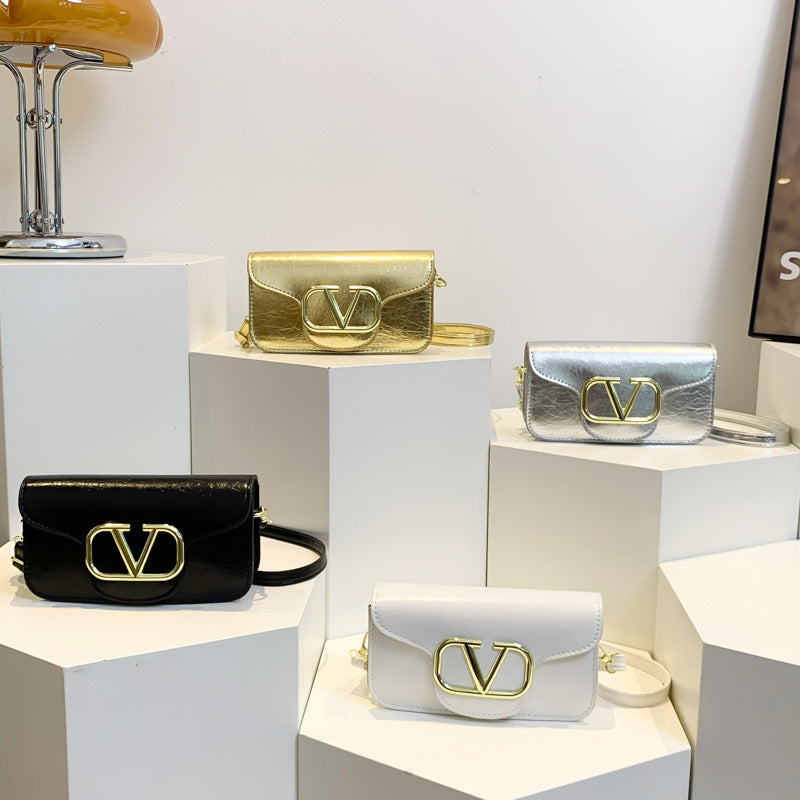 V Women's New Tote Bag