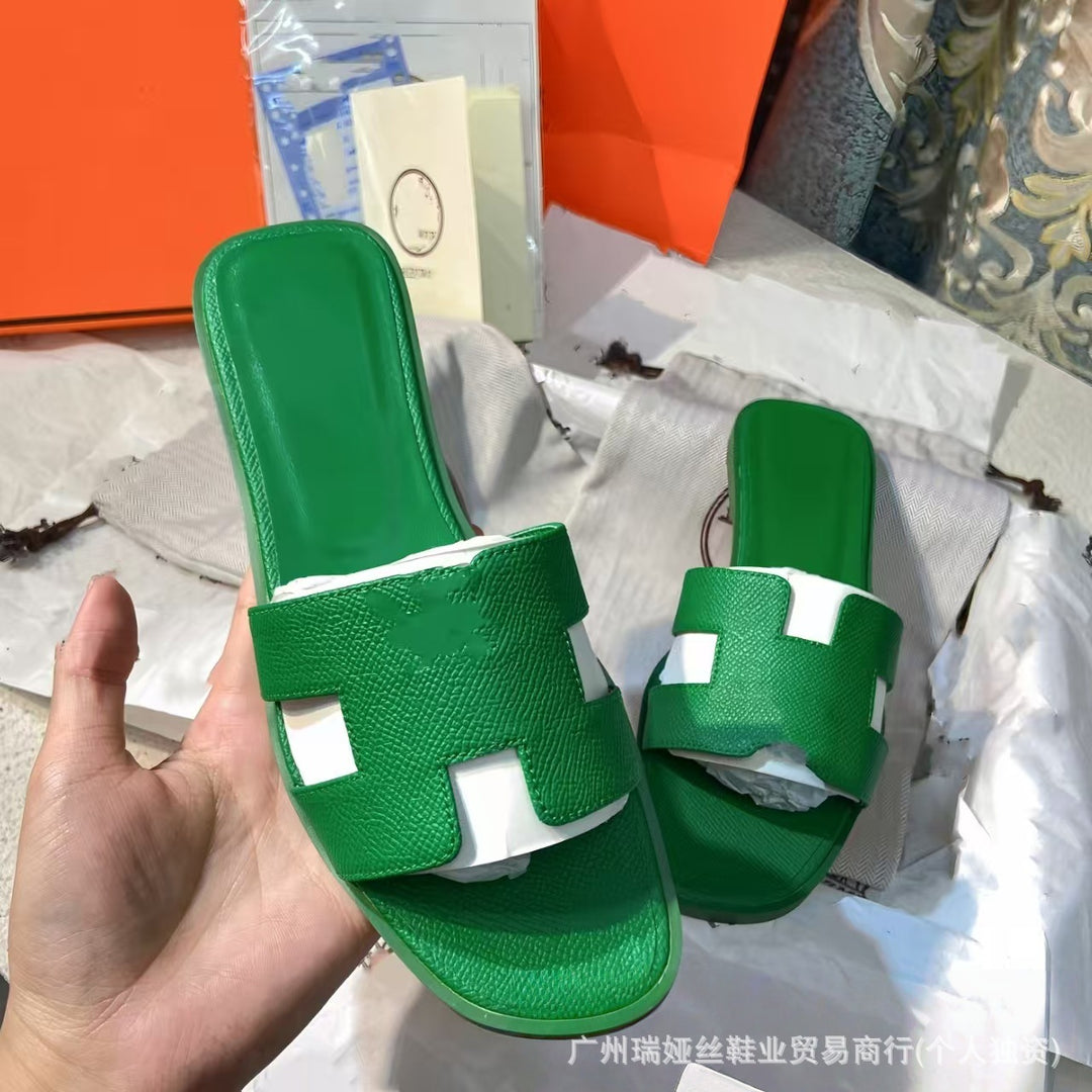 外贸批发经典H女鞋平底居家一字平跟沙滩休闲凉鞋外穿百搭泡沫