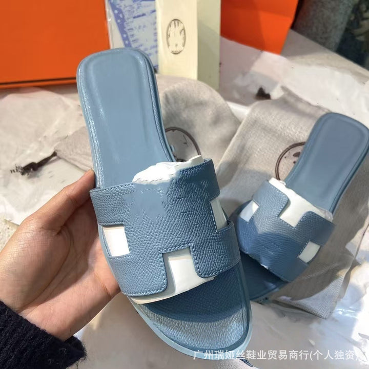 外贸批发经典H女鞋平底居家一字平跟沙滩休闲凉鞋外穿百搭泡沫