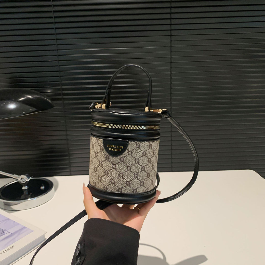 Stylish New Popular Fashion Minimalist Commuter Single Shoulder Crossbody Handheld