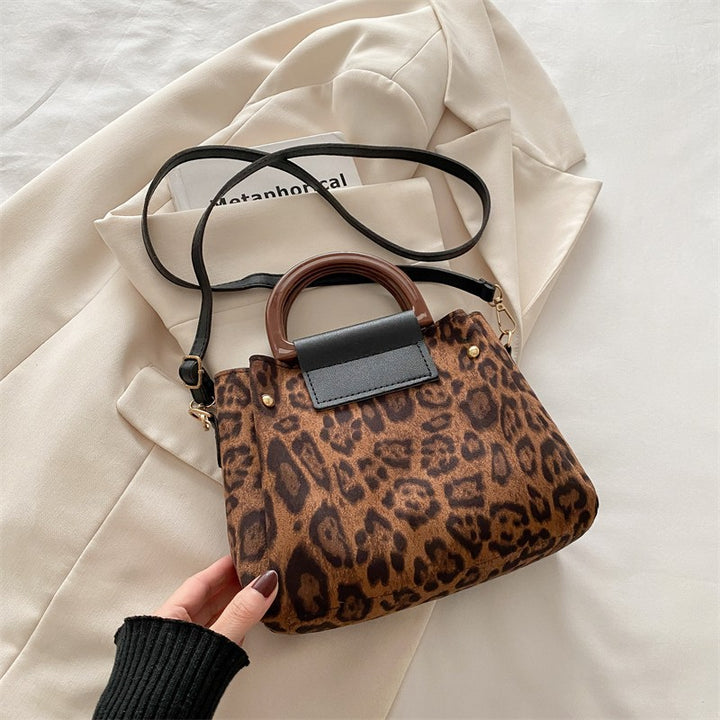 Korean Style Handheld Bag Winter New Vintage Premium Design Commuter Shoulder Crossbody