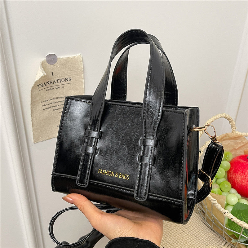 Large Capacity Single Shoulder Tote Bag New Fashion Handheld Crossbody Vintage Versatile Commuter