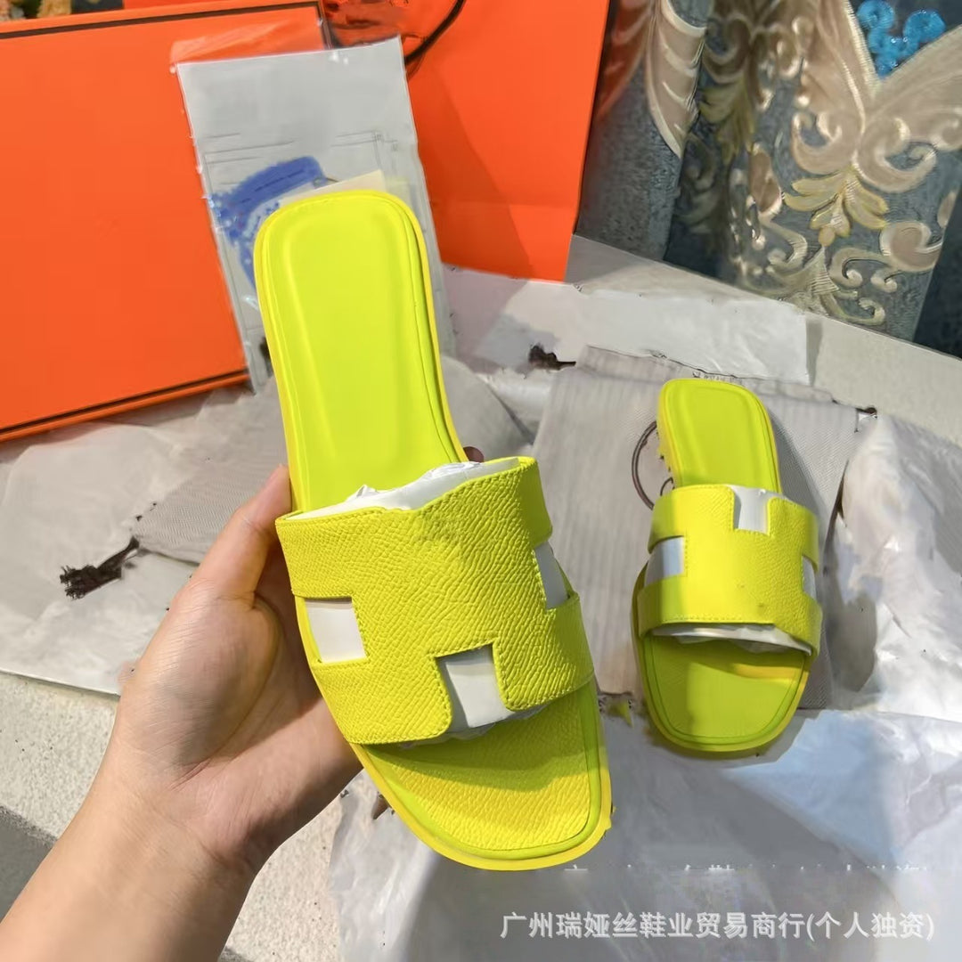 外贸批发经典H女鞋平底居家一字平跟沙滩休闲凉鞋外穿百搭泡沫