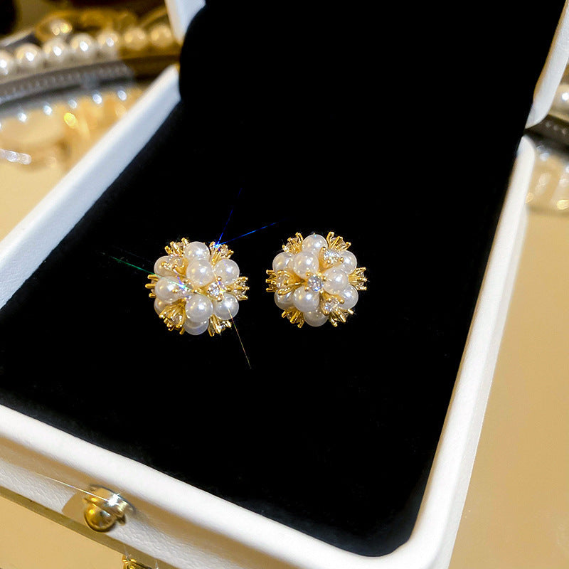 Pearl Earrings with a Sense of Sophistication Real Gold Electroplated Silver Needle French Retro Palace Style Earrings Versatile Ear Jewelry Wholesale