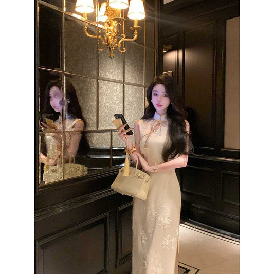 Elegant Light Luxury Three-Dimensional Decor Sleeveless Improved Version Qipao Engagement Wedding Marriage Certificate Dress2025Summer