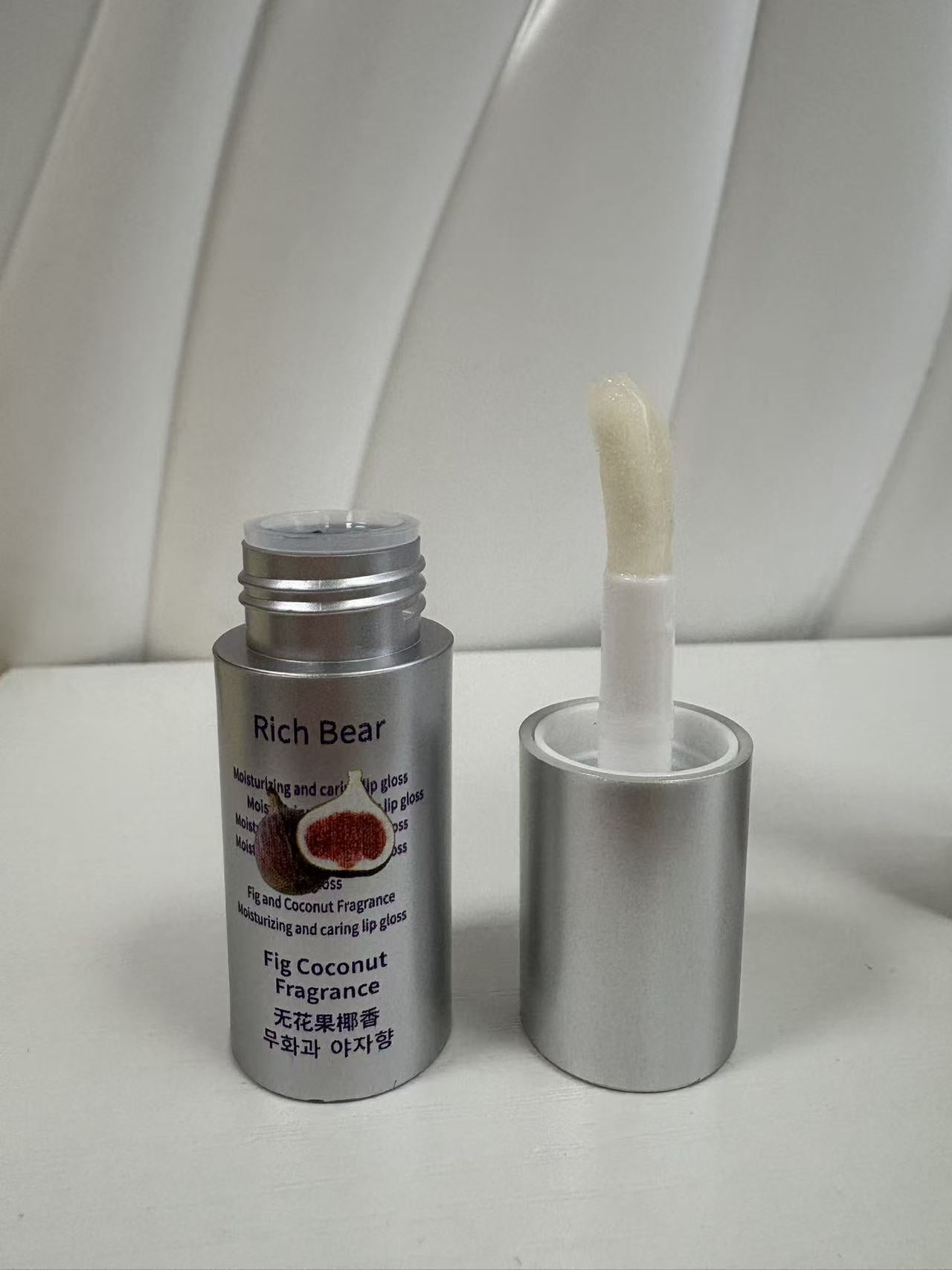 RichBear Moisturizing Fig Coconut Lip Gloss Hydrating Mirror Gloss Moisturizing Lip Balm Care Hydrating Essence Oil