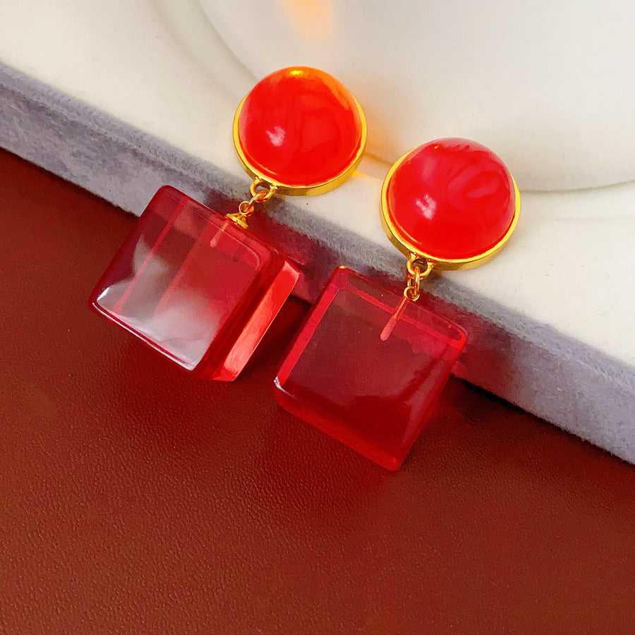 Medieval vintage Exaggerated Earrings Silver Needle Three-Dimensional Square Pendant Stud Earrings Elegant Light Luxury High-End Feel Earrings for Women