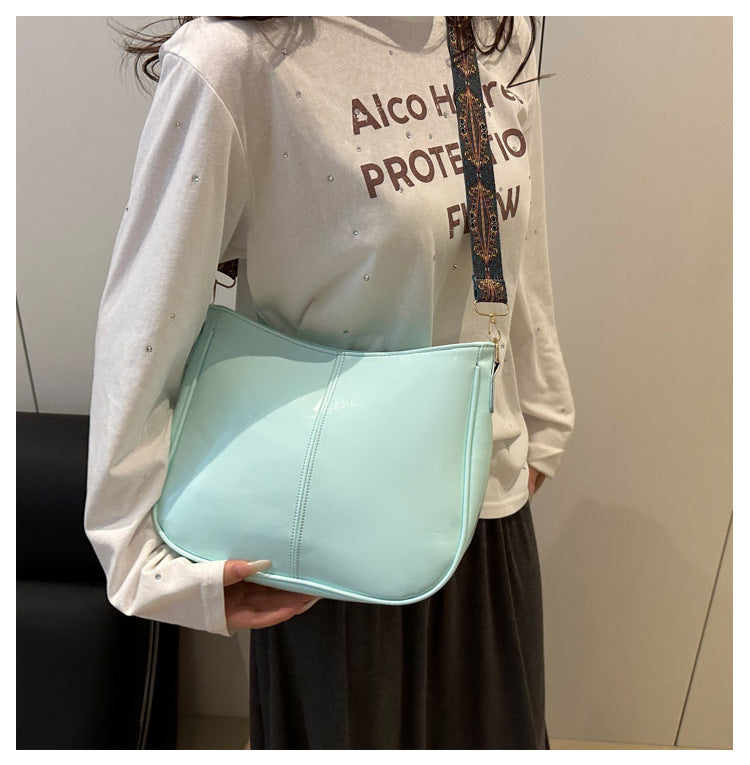 2025Summer New Women's Bag Simple Fashion Single Shoulder Bag European and American Trendy Women's Crossbody Bag Commuter Tote Bag