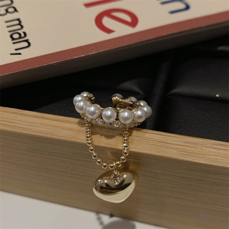 Diamond-encrusted Pearl Heart Tassel Ear Clip Artistic Retro French Ear Cuff Fashionable and Elegant Light Luxury Earrings Wholesale