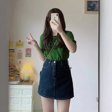 High-end Flowing Sheer Skirt for Women in Summer2025New Style Glassy Sheer Large Hem Mid-Length Draped a Women's pleated skirt