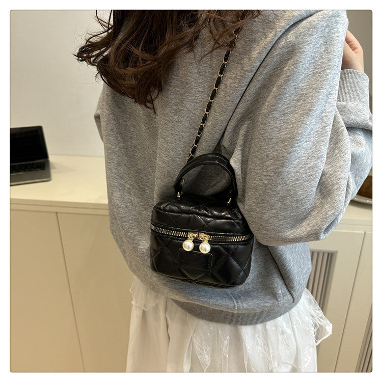 Women's Spring Summer Bag2025New Diamond Chain Bag High-End Fashionable Crossbody Bag Versatile Handheld Small Square Bag