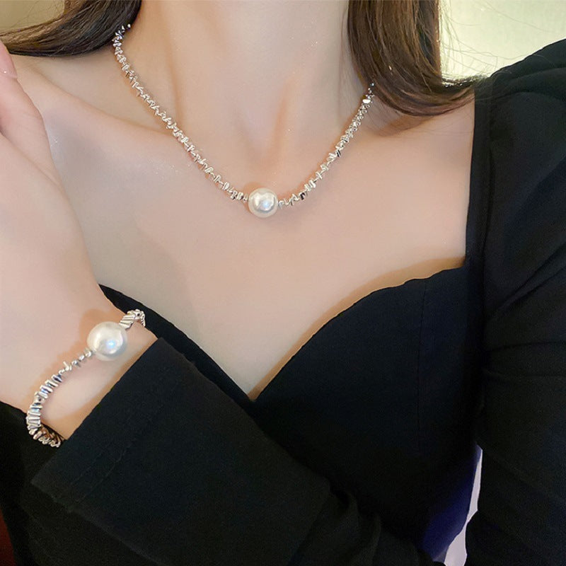 Artificial Fragmented Silver Irregular Pearl Necklace Light Luxury High-end Niche Fashion Choker Collarbone Chain Simple Accessory