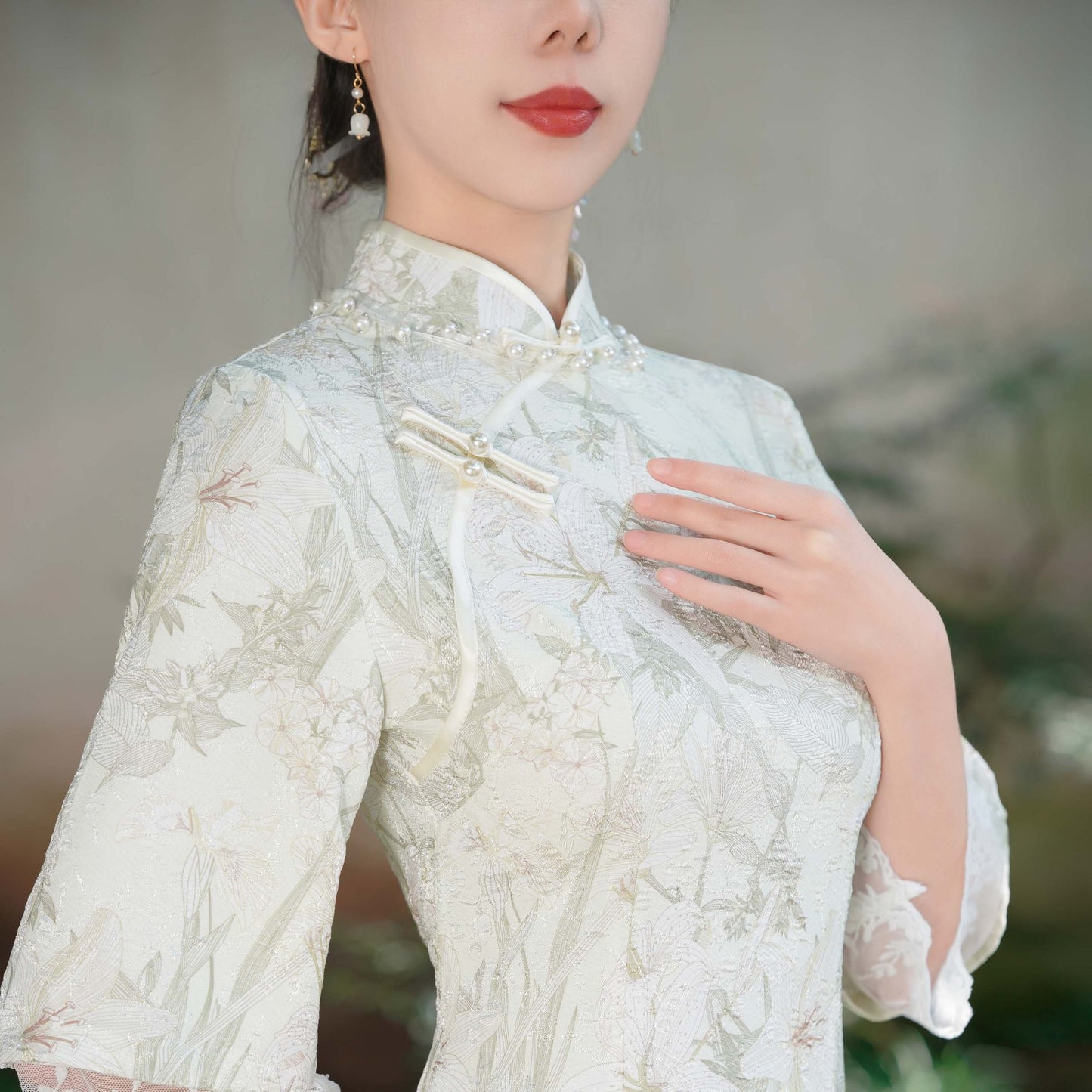 Vintage Cheongsam Improved Version Dress with Oversized Sleeves Elegant Artistic Long Style2025Spring and Summer New Wholesale