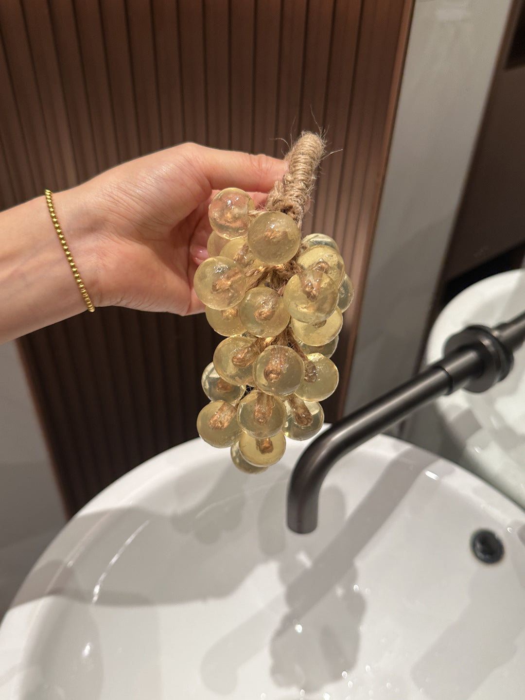 Crystal Grape Whole Bunch Soap Finished Product Simulation Soap Aromatherapy Soap Handmade Soap Gift Bath Bathroom Ornament Hanging Decoration