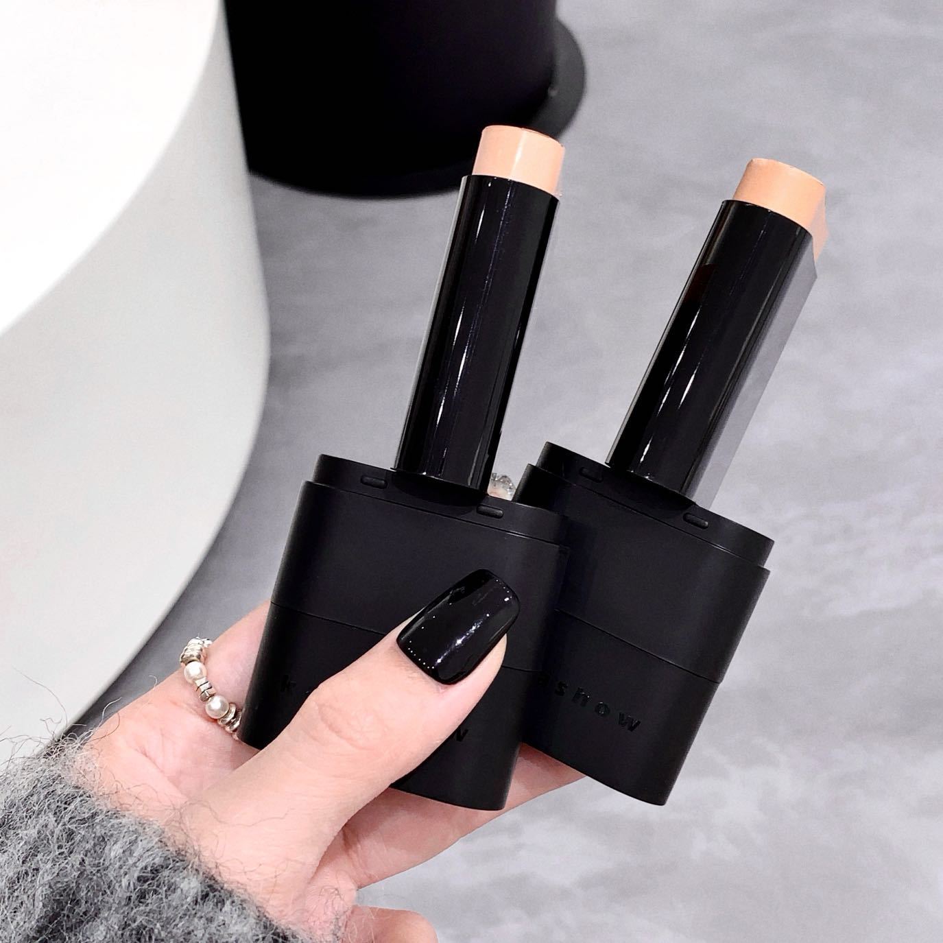 kakashow Beauty Skin Hydrating Foundation Stick Flawless Base Makeup Concealer Long-lasting Non-cakey Creamy Skin Brightening C435