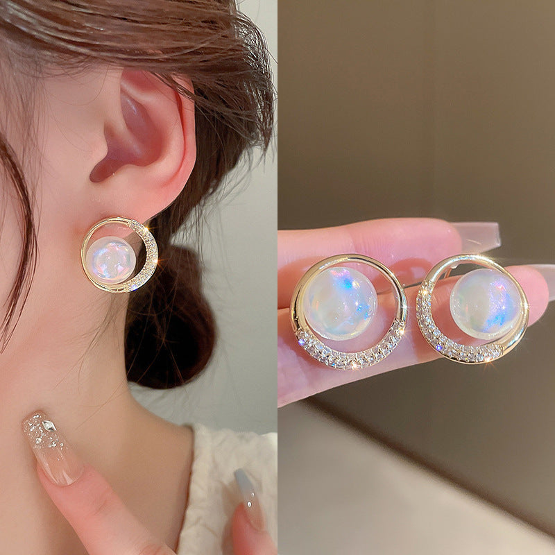 Pearl Earrings with a Sense of Sophistication Real Gold Electroplated Silver Needle French Retro Palace Style Earrings Versatile Ear Jewelry Wholesale