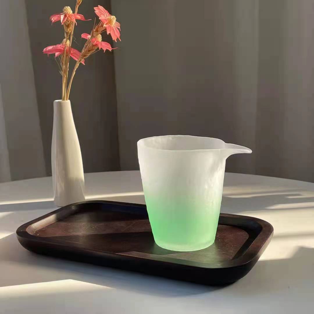 2024National Trend Pink Women's Frosted Glass Tea Set with Gaiwan, Gongdao Cup, Tea Cup, and Tasting Cup Complete Set