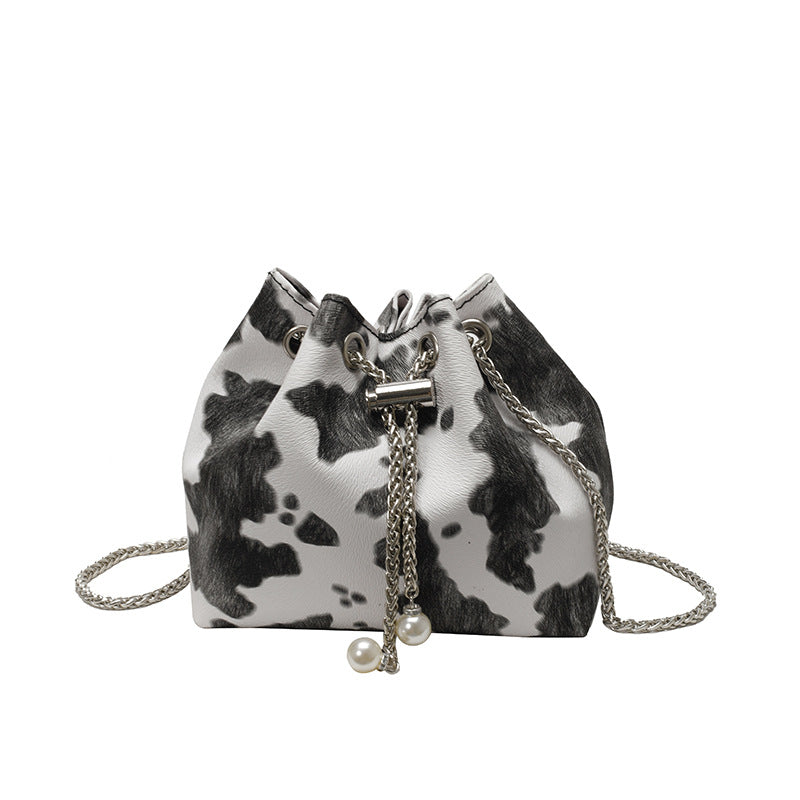 Personalized Chain Large Capacity Stylish Fashion Leopard Print Drawstring Winter2024New Zebra Pattern Shoulder Bucket Bag