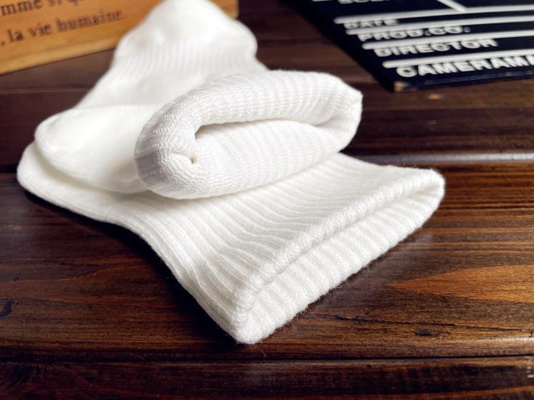 100%Pure Cotton Xinjiang Cotton Socks Men and Women Sports Socks Black and White Solid Color Autumn Winter Four Seasons Student Couple Deodorant Short Socks