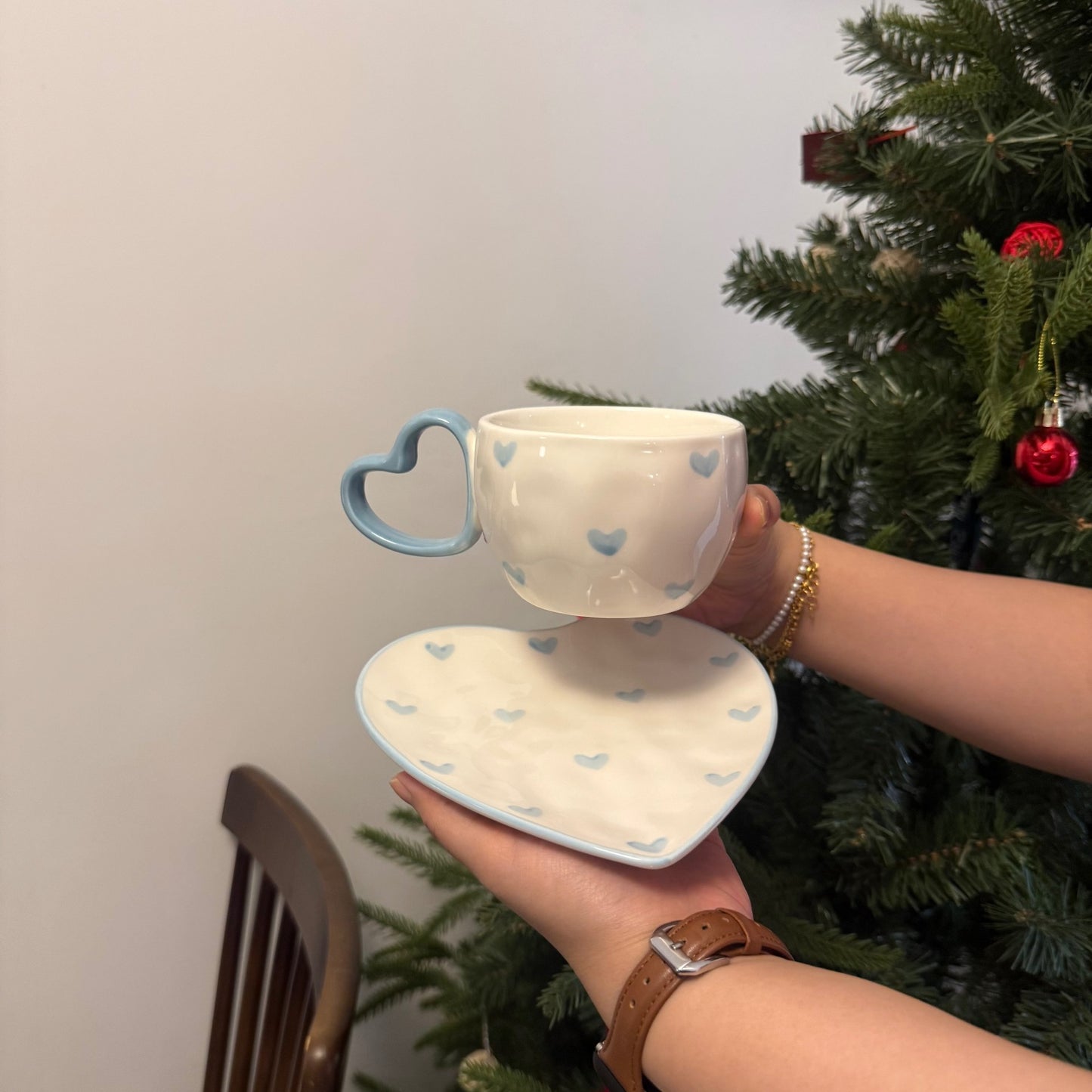 Korean Style ins Wind Hand-painted Heart Ceramic Cup and Saucer Hand Pinched Irregular Heart-Shaped Coffee Cup and Saucer Afternoon Tea Cup and Saucer