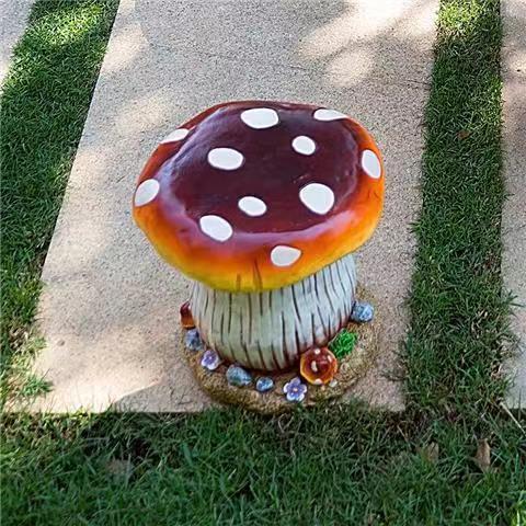 Outdoor fiberglass mushroom table and chair ornament Yard Table Courtyard Garden Kindergarten Garden Landscape Sculpture Ornament