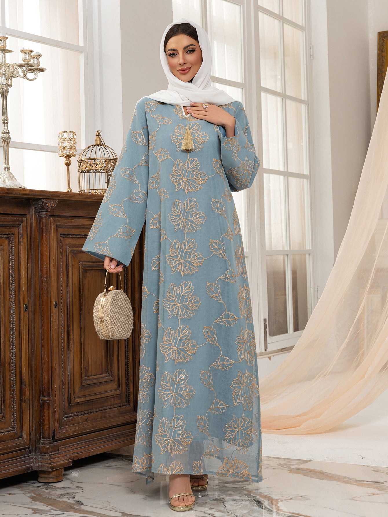 Cross-Border New Leaf Embroidery Tassel Middle Eastern Muslim Clothing Long Dress Fashion Elegant Cover-Up Dress Robe
