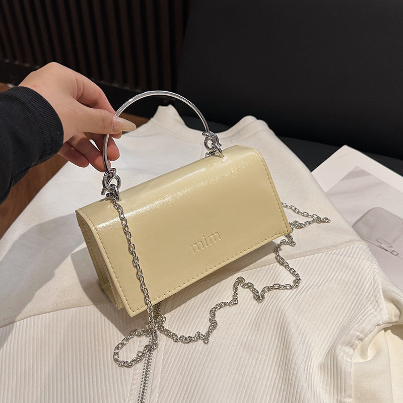 2025Spring New Chain Women's Bag Fashion Simple Stylish Single Shoulder Crossbody Bag Retro Handheld Small Square Women's Bag