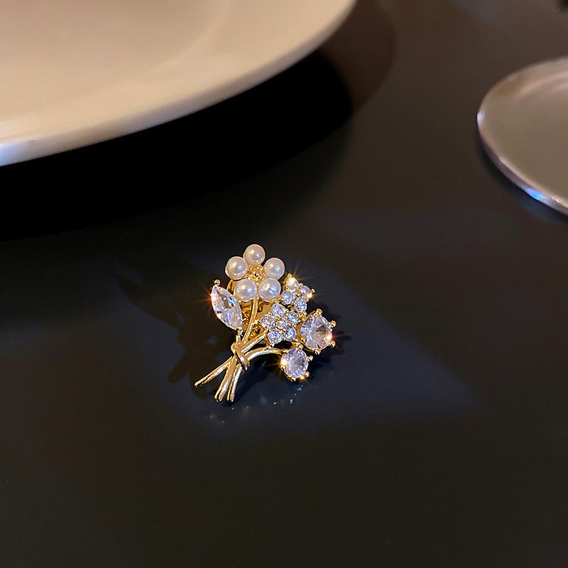 Inlaid Diamond Pearl Digital Flower Brooch French Light Luxury Elegant Pin Fashion Niche High-end Suit Accessory for Women