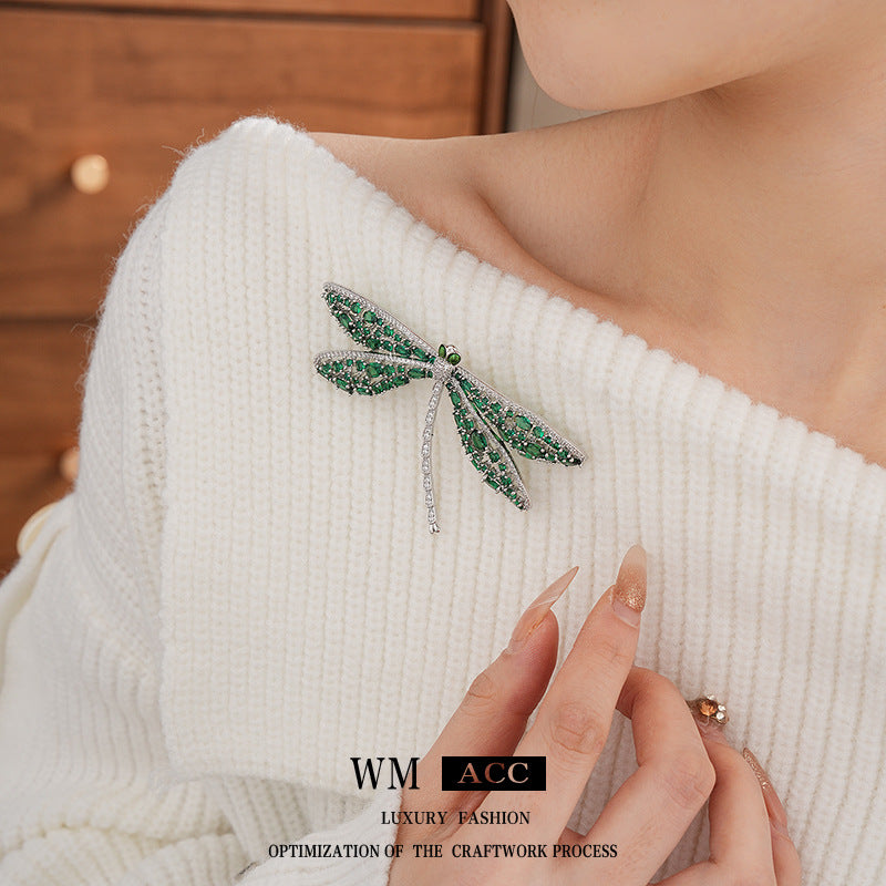 Green Zircon Hollow Dragonfly Brooch Light Luxury High-end Sense Elegant Brooch Fashion Unique Design Sense Accessories Wholesale