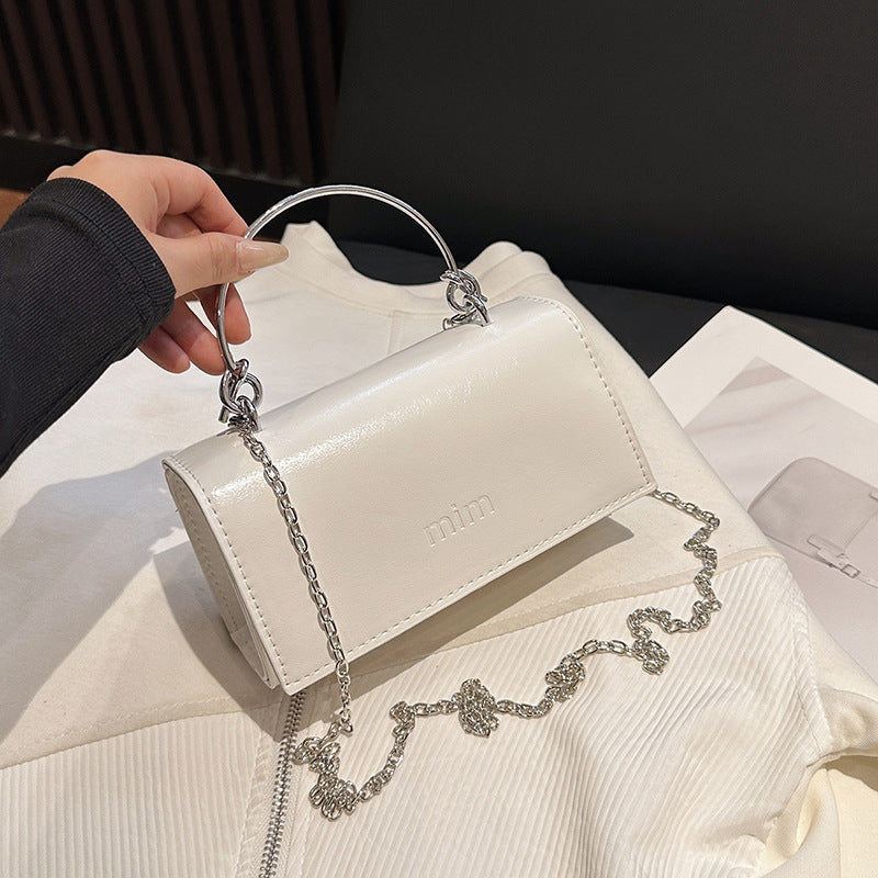 2025Spring New Chain Women's Bag Fashion Simple Stylish Single Shoulder Crossbody Bag Retro Handheld Small Square Women's Bag