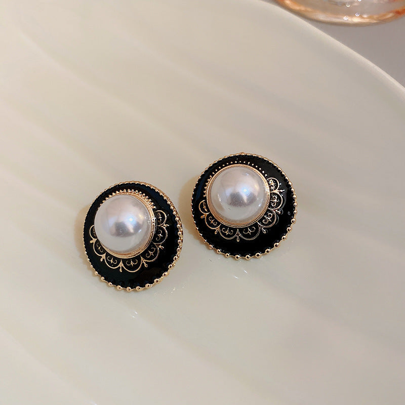 Pearl Earrings with a Sense of Sophistication Real Gold Electroplated Silver Needle French Retro Palace Style Earrings Versatile Ear Jewelry Wholesale