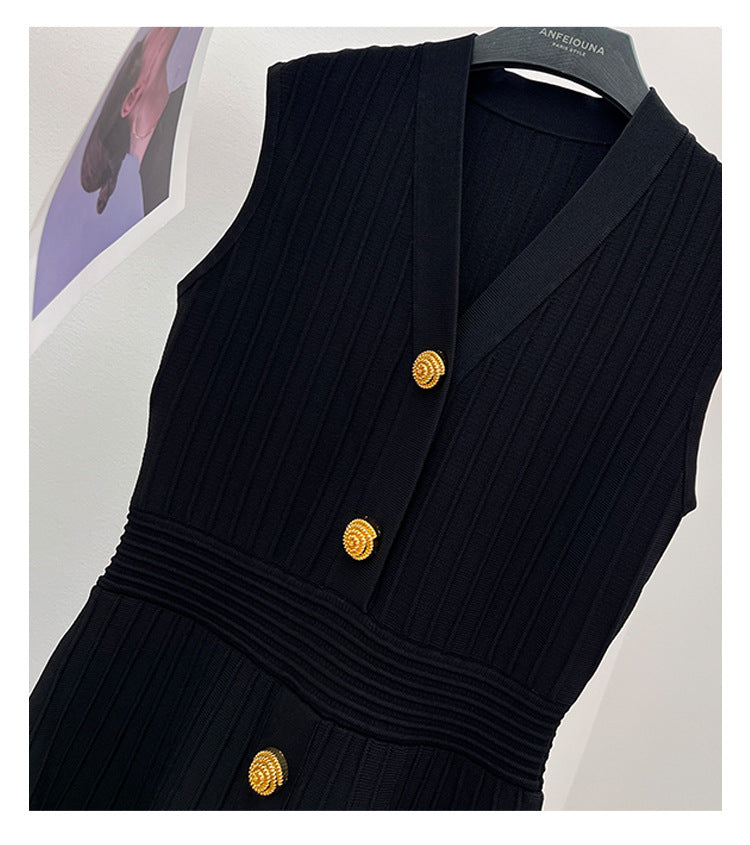 Amphiona2025New Style with a Sense of Luxury V Collar Sleeveless A Slim Fit Waist Cinching Gold Button Striped Knitted Dress