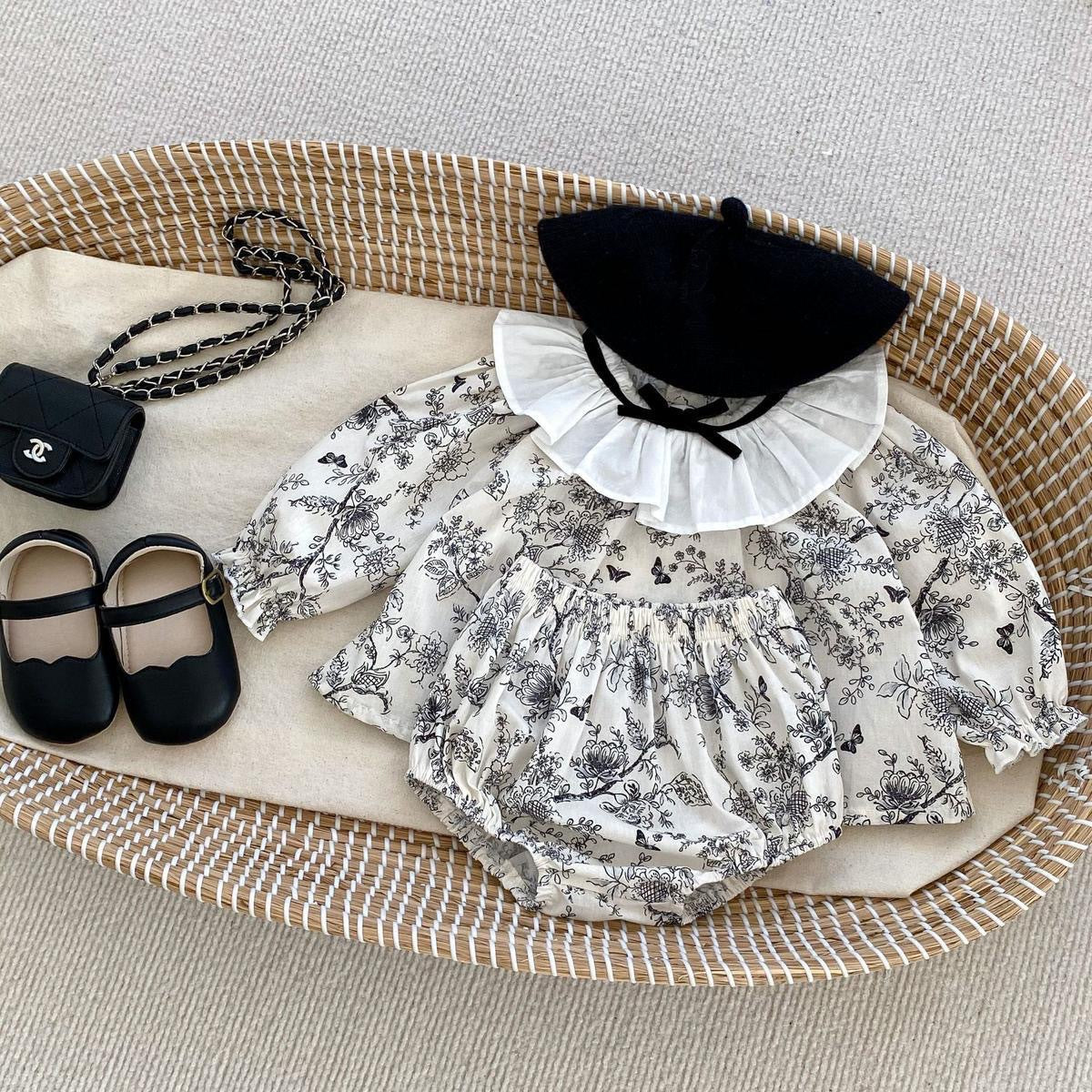 2025New Baby Autumn Outfit Girl Baby Lace Bow Long Sleeve Top Triangle Romper Pants Two-Piece Set