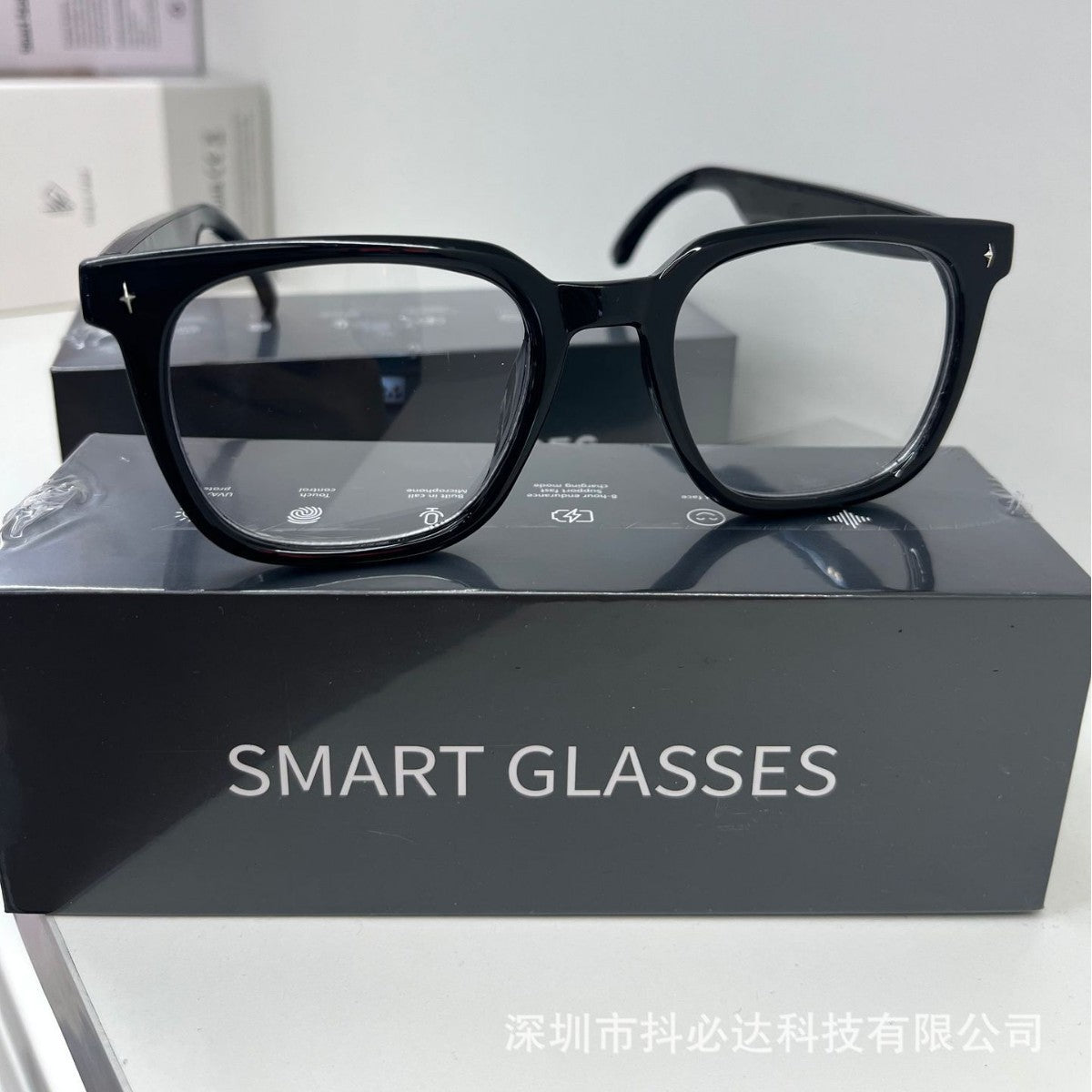 Cross-border Smart Glasses Unisex Bluetooth Sports Sunglasses Listening to Music Calling Headphones Transparent Replacement Lenses1009