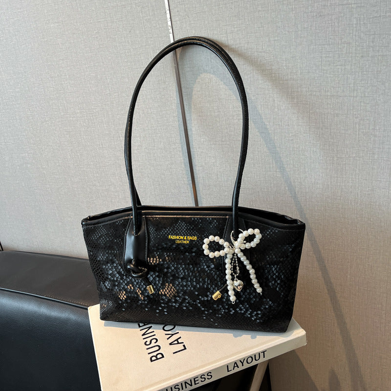 High-end stylish large-capacity women's bag2025New Spring and Summer Niche Single Shoulder Underarm Bag for Work and Commuting