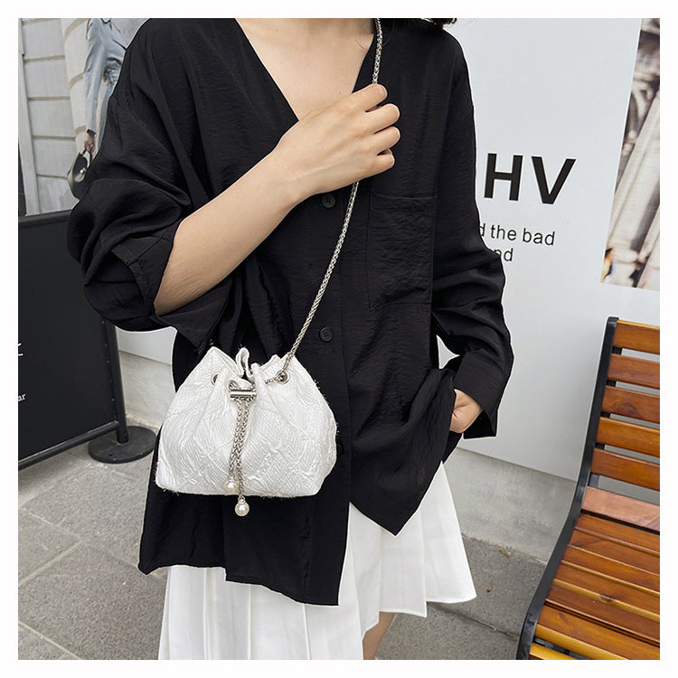 Cross-border Drawstring Bucket Small Bag for Women2025New Stylish Pleated Flower Bag Fashionable Round Chain Crossbody Bag
