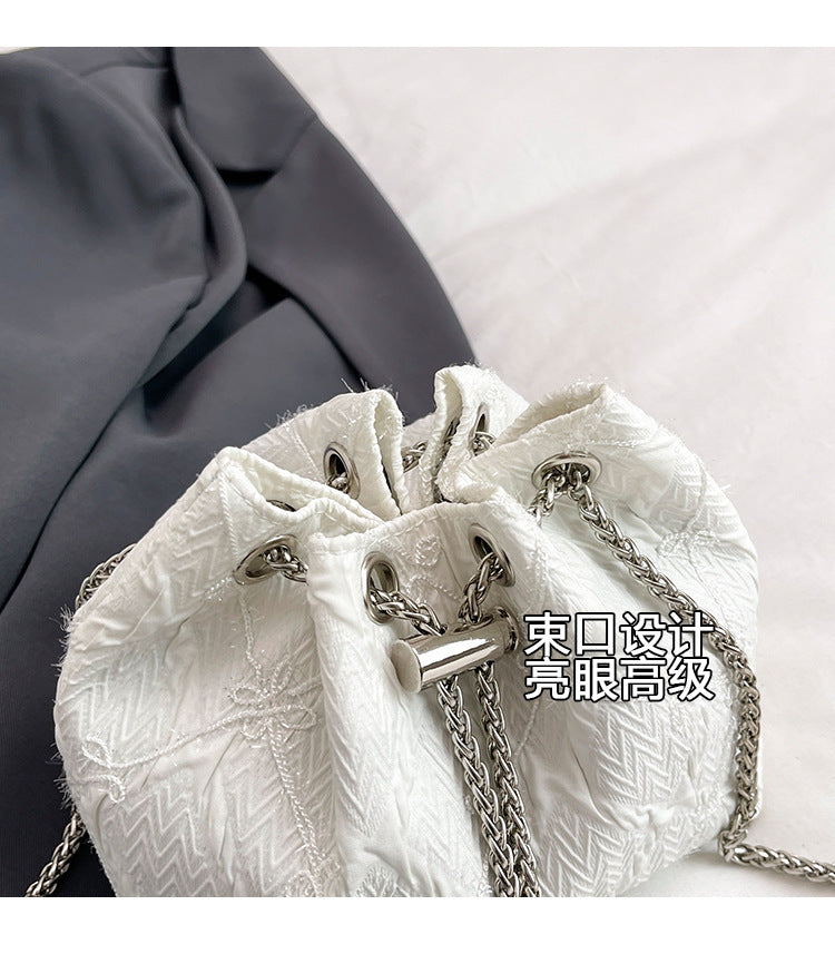 Cross-border Drawstring Bucket Small Bag for Women2025New Stylish Pleated Flower Bag Fashionable Round Chain Crossbody Bag